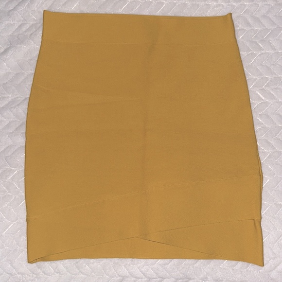 BCBGMaxAzria Yellow Bandage High Waisted Skirt - Picture 3 of 5